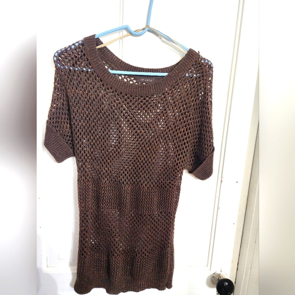 👸👕🧣 The Limited Crochet Cutout/Overlay Pullover Sweater in size XS